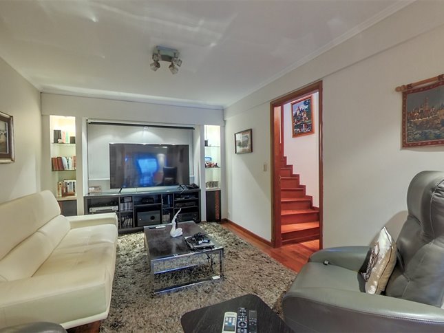 VENTA APARTAMENTO PENTHOUSE DUPLEX 4 DORM Y SERVICIO 2 GARAJES INDEPENDIENTES VISTA LATERAL AL MAR — foto 3