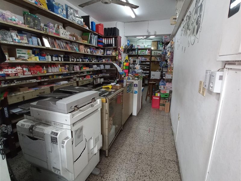 Venta Local Comercial sobre Tristán Narvaja a pasos de 18 de julio — foto 2