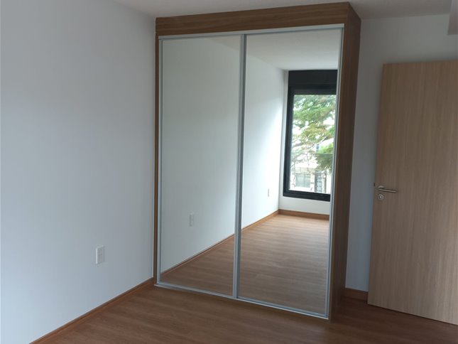 APARTAMENTO A ESTRENAR MALVIN 1 D  A 1 DE RAMBLA — foto 8