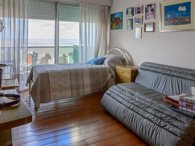 APARTAMENTO 4 DORMITORIOS FRENTE AL GOLF PISCINA BARBACOAS CANCHA GYM — foto 12