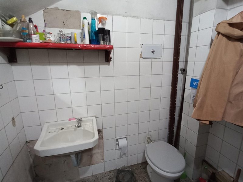 Venta Local Comercial sobre Tristán Narvaja a pasos de 18 de julio — foto 8