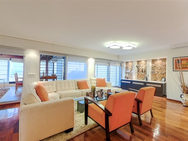 VENTA APARTAMENTO PENTHOUSE DUPLEX 4 DORM Y SERVICIO 2 GARAJES INDEPENDIENTES VISTA LATERAL AL MAR