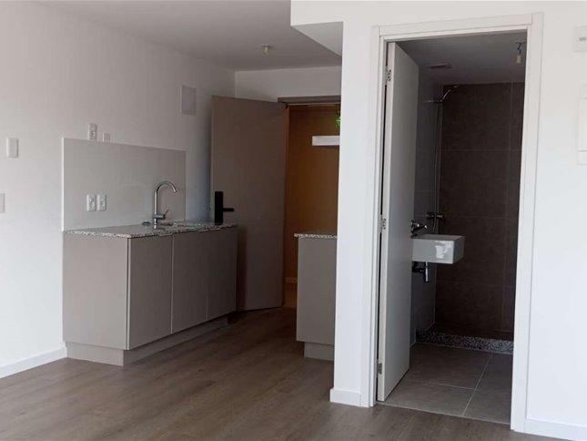 Venta cómodo Monoambiene a estrenar, lindo balcón, Parque Batlle