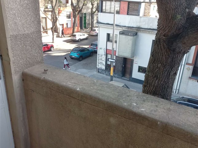 Alquiler Apartamento Parque Rodó 2 Dormitorios 1 Baño Balcón Piso 2 por escalera — foto 3