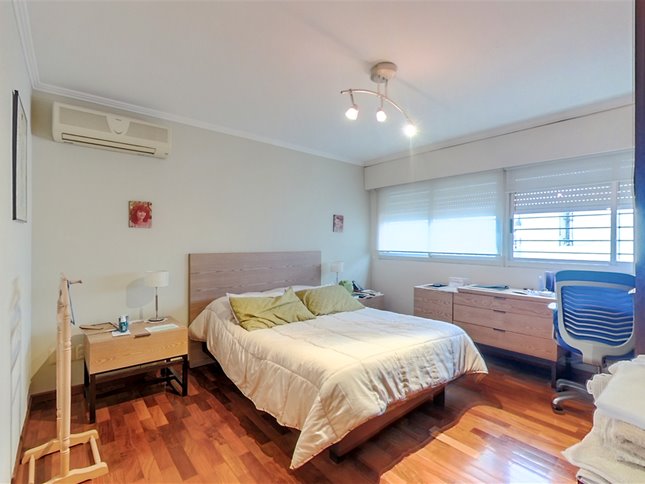 VENTA APARTAMENTO PENTHOUSE DUPLEX 4 DORM Y SERVICIO 2 GARAJES INDEPENDIENTES VISTA LATERAL AL MAR — foto 10