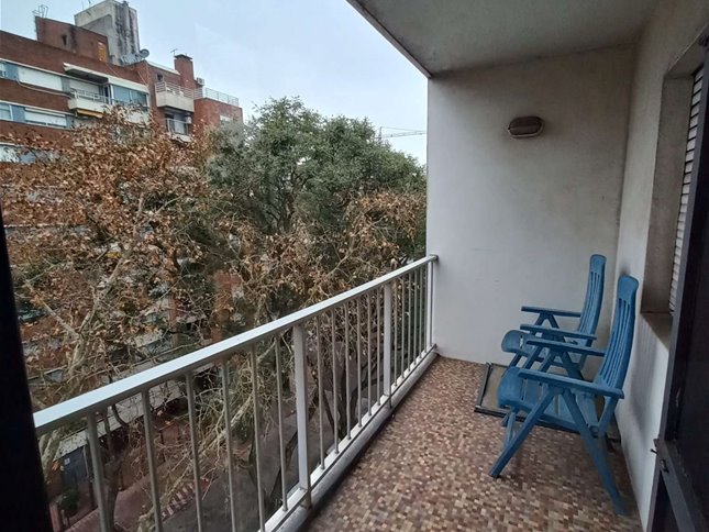 APARTAMENTO VENTA POCITOS 3 DORMITORIOS 2 BAÑOS GARAJE A RECICLAR — foto 2